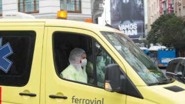 Sanidad informa de que hay 3.475 sanitarios contagiados, un 10% del total de los casos