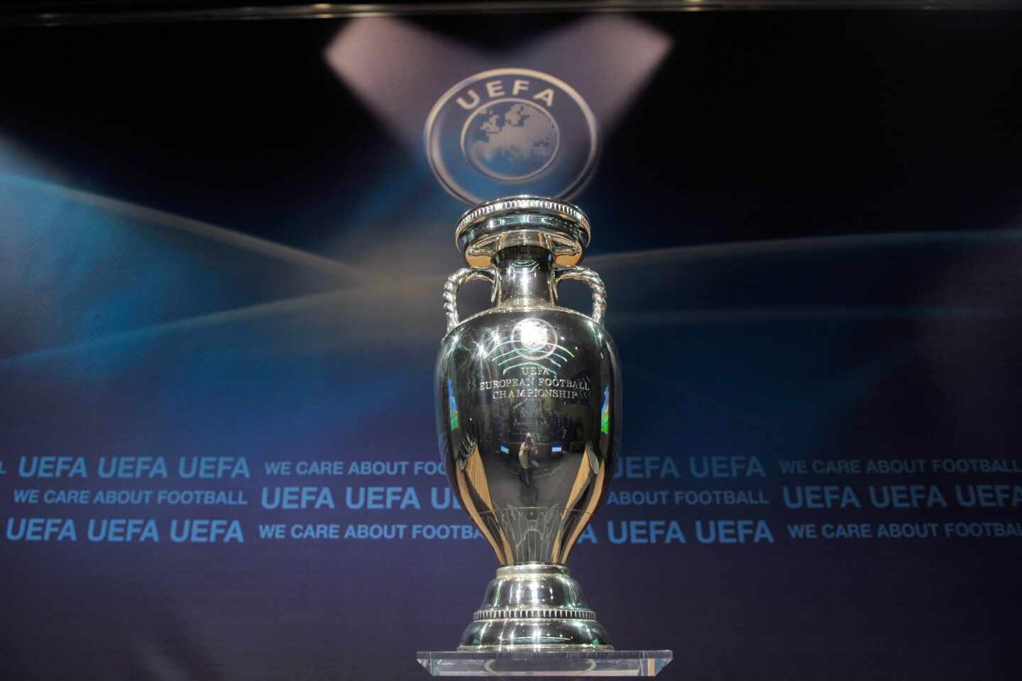 Imagen del trofeo de la Eurocopa