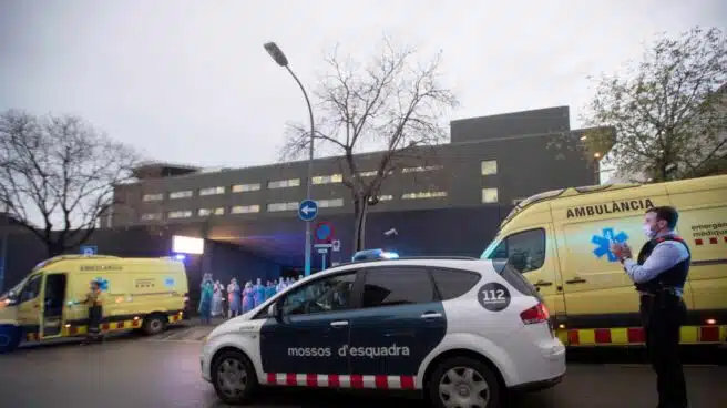 Cataluña acredita 7.097 muertos por coronavirus, casi el doble de la cifra oficial en hospitales