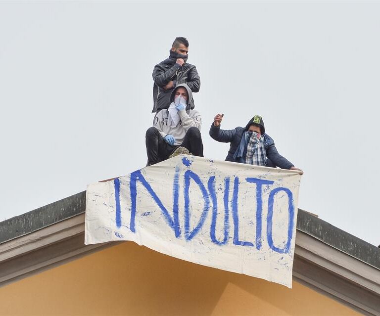 Mueren seis personas en motines por el coronavirus en varias cárceles italianas