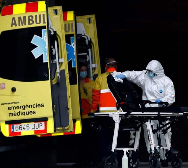 Cataluña suma 969 positivos y 8 muertes en las últimas 24 horas
