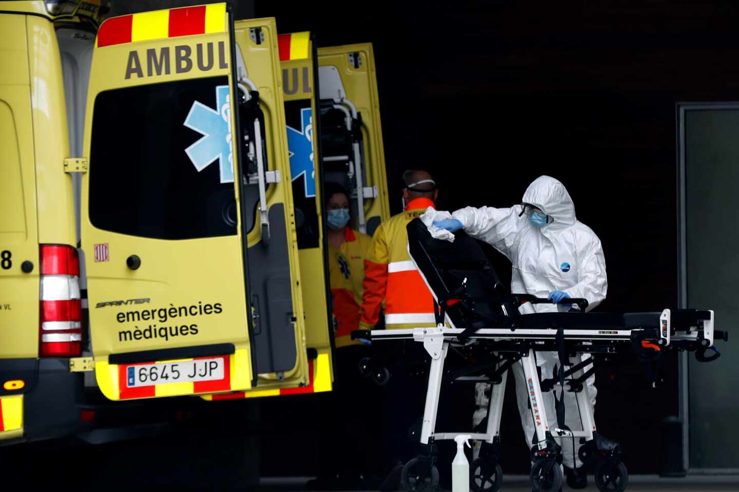 La presión hospitalaria baja en Cataluña aunque hay 55 nuevas muertes