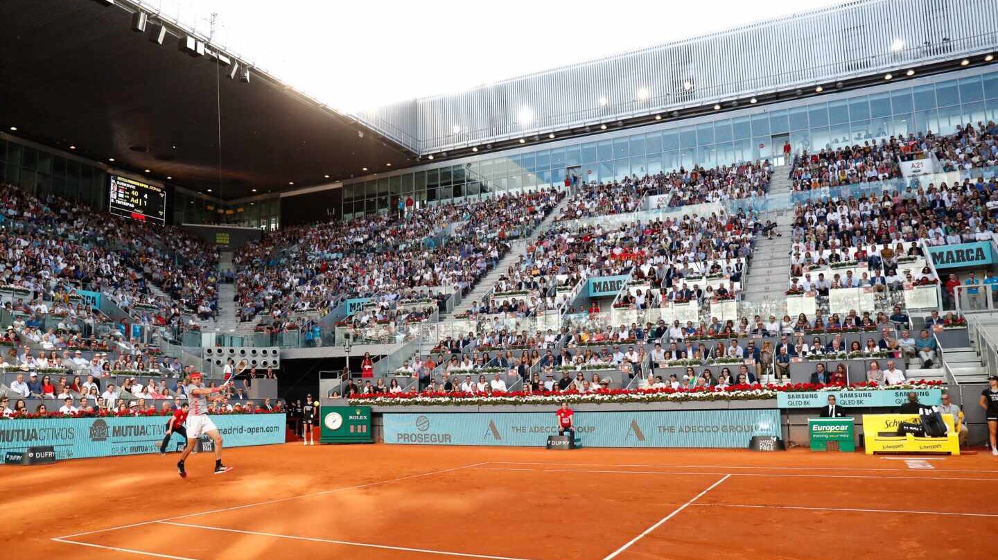 Imagen de la Caja Mágica durante la final masculina de 2019 entre Djokovic y Tsitsipas
