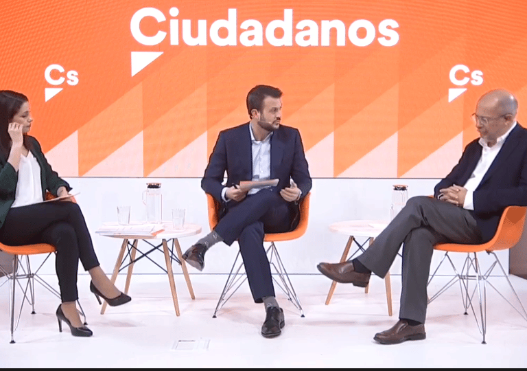 Del "hiperliderazgo" a la "autodestrucción" de Cs: Arrimadas e Igea, a cuchillo
