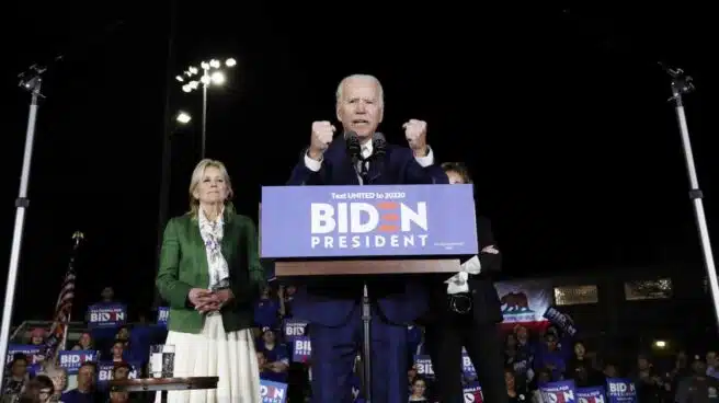 Biden despega con victorias en 10 estados y Sanders se impone en California