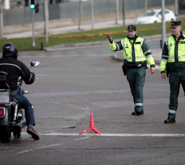 Mandos de la Guardia Civil prohíben a sus agentes participar en homenajes por el coronavirus