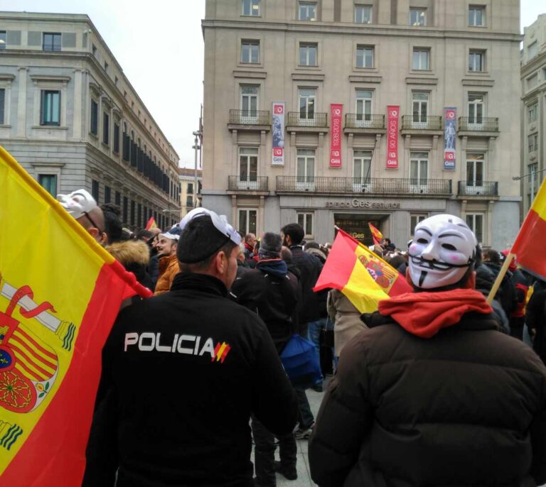 Jupol alienta un 'día de reflexión' ofreciendo abogado a los policías de baja médica