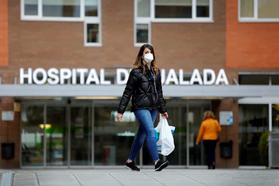 Igualada: más de 200 contagios y un hospital agotado tras una semana de reclusión