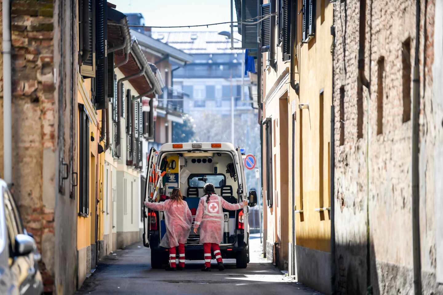 Italia registra 766 muertos y reduce los nuevos contagios en las últimas 24 horas