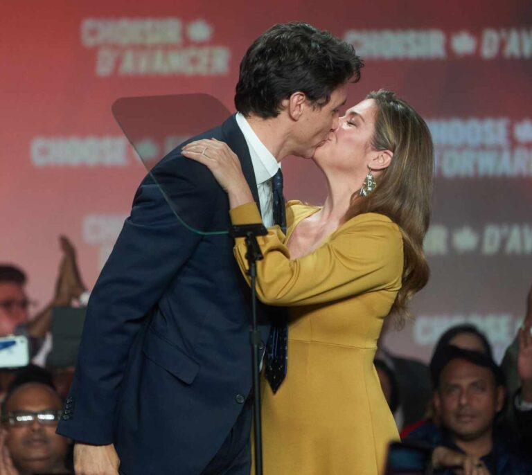 De Irene Montero a Tom Hanks, el coronavirus nos iguala a todos