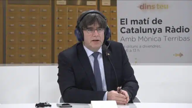 Puigdemont defiende mantener viva la vía unilateral y reclama hechos al Gobierno