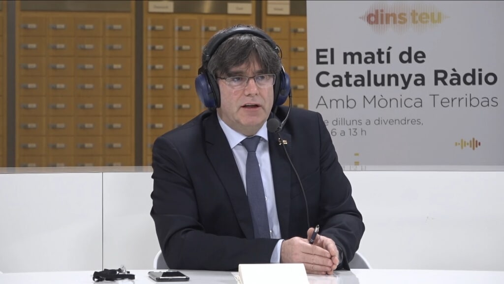 Puigdemont renuncia al acta de diputado en el Parlamento catalán