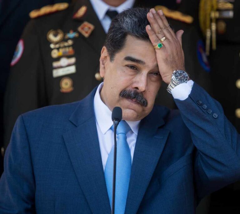Se buscan patriotas venezolanos