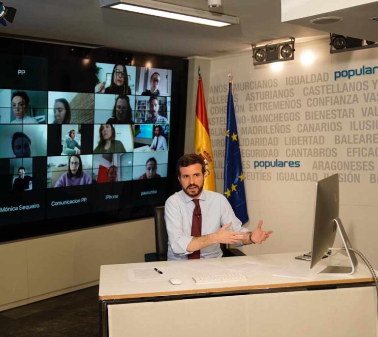 Casado cierra filas con sus presidentes autonómicos: "Prefiero pecar por exceso"