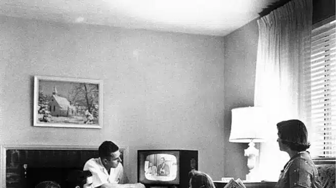 La pandemia que logró reunir a la familia frente a la tele de siempre