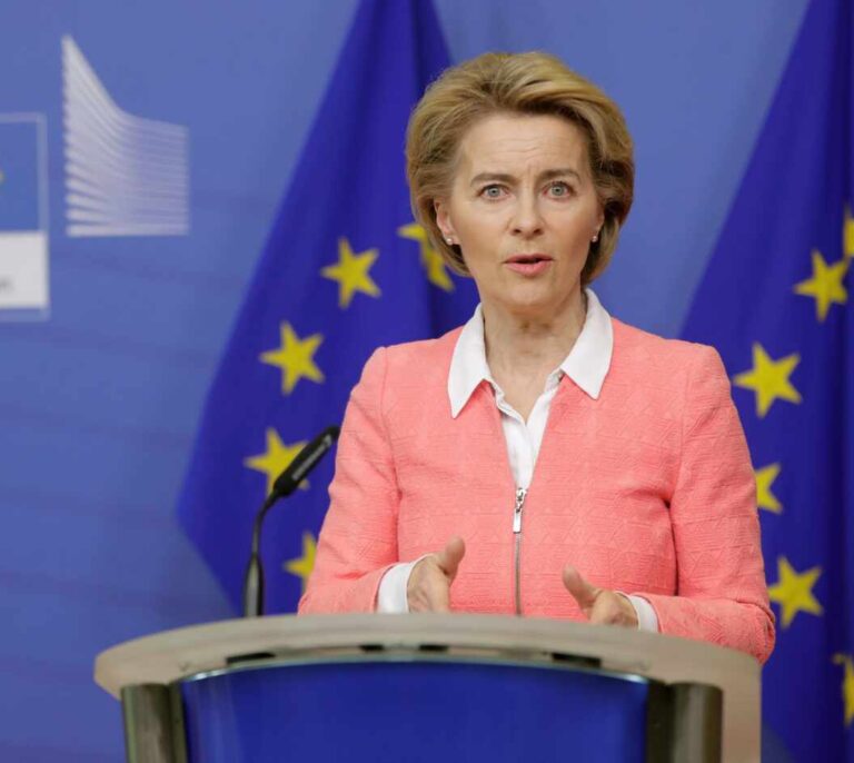 Bruselas garantiza que no habrá visitas de la troika a los países que recurran al rescate