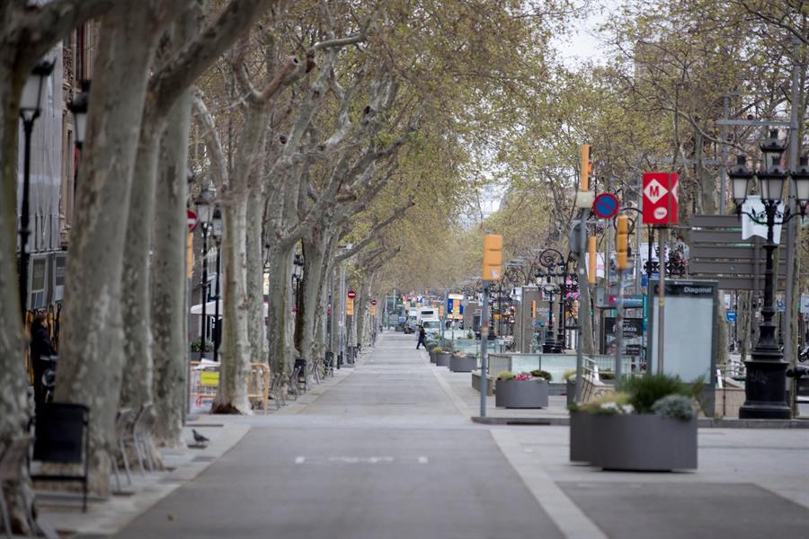 El Govern pide el confinamiento total y parar la actividad económica en Cataluña