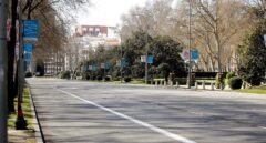 Calles vacías y colegios desiertos: el coronavirus deja Madrid a medio gas