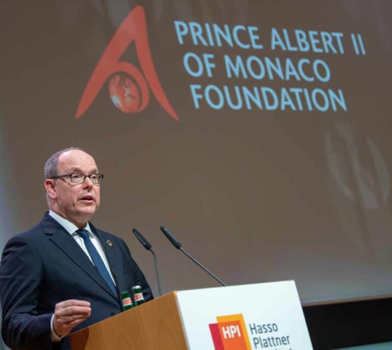 El príncipe Alberto de Mónaco da positivo por coronavirus
