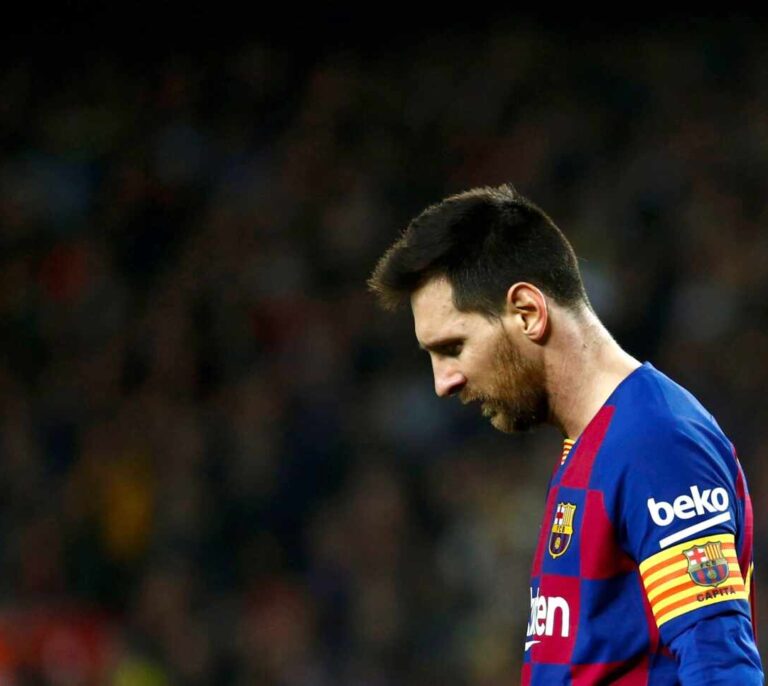 Leo Messi comunica al Barcelona que abandona el club