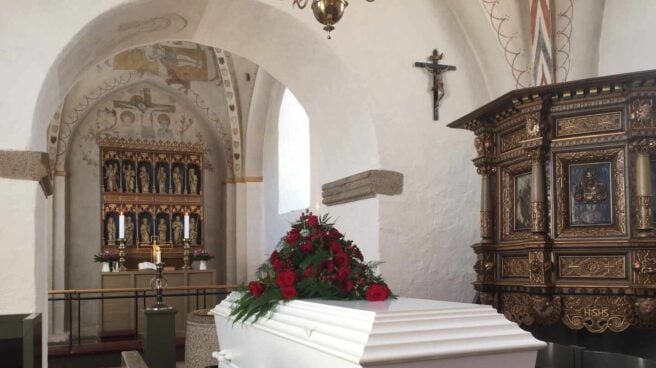 coffin-1177014_1920