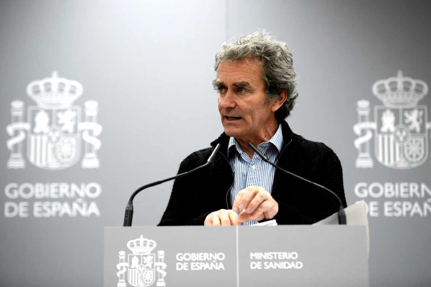 Sanidad confirma el primer caso de coronavirus en la educación: un maestro de Madrid, ingresado en la UCI