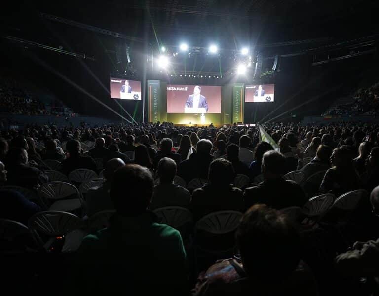 Vox a las mujeres en el 8M: "No necesitáis un macho alfa que os haga ministras"