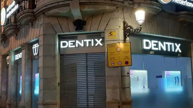 Dentistas denuncian que Dentix paraliza los tratamientos pagados pero sigue captando nuevos clientes