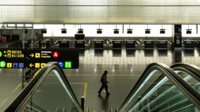 Un tercio de los aeropuertos de España, con menos de un pasajero al día por la epidemia