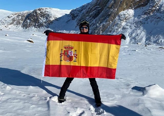 Loreto Rincón, primera española que cruza el Círculo Polar ártico en bicicleta