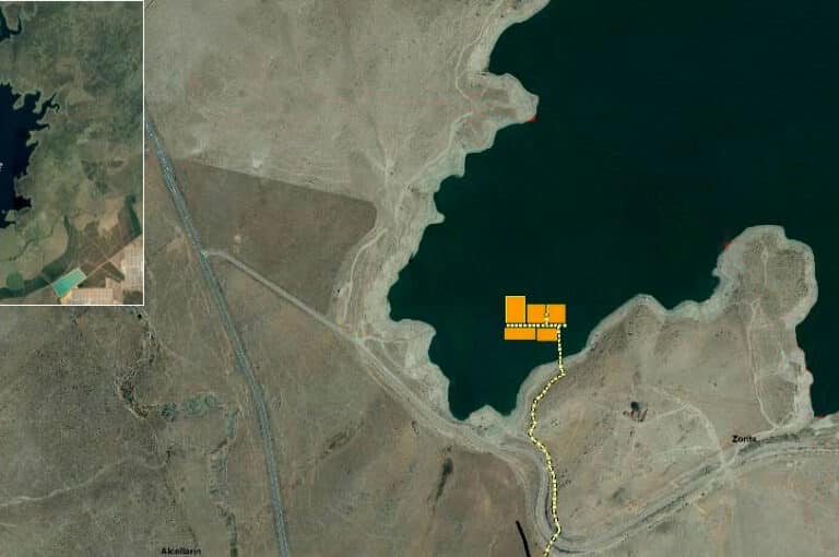 La primera planta solar flotante que enchufa España no está en el mar, está en Extremadura