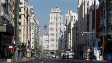 ¿Cuáles son los municipios con mayor y menor renta por hogar?