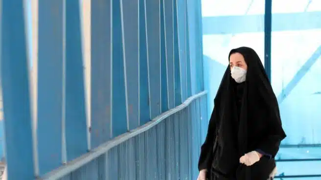 Irán impondrá la pena de muerte a quienes roben mascarillas e "interfieran" en la respuesta contra el coronavirus