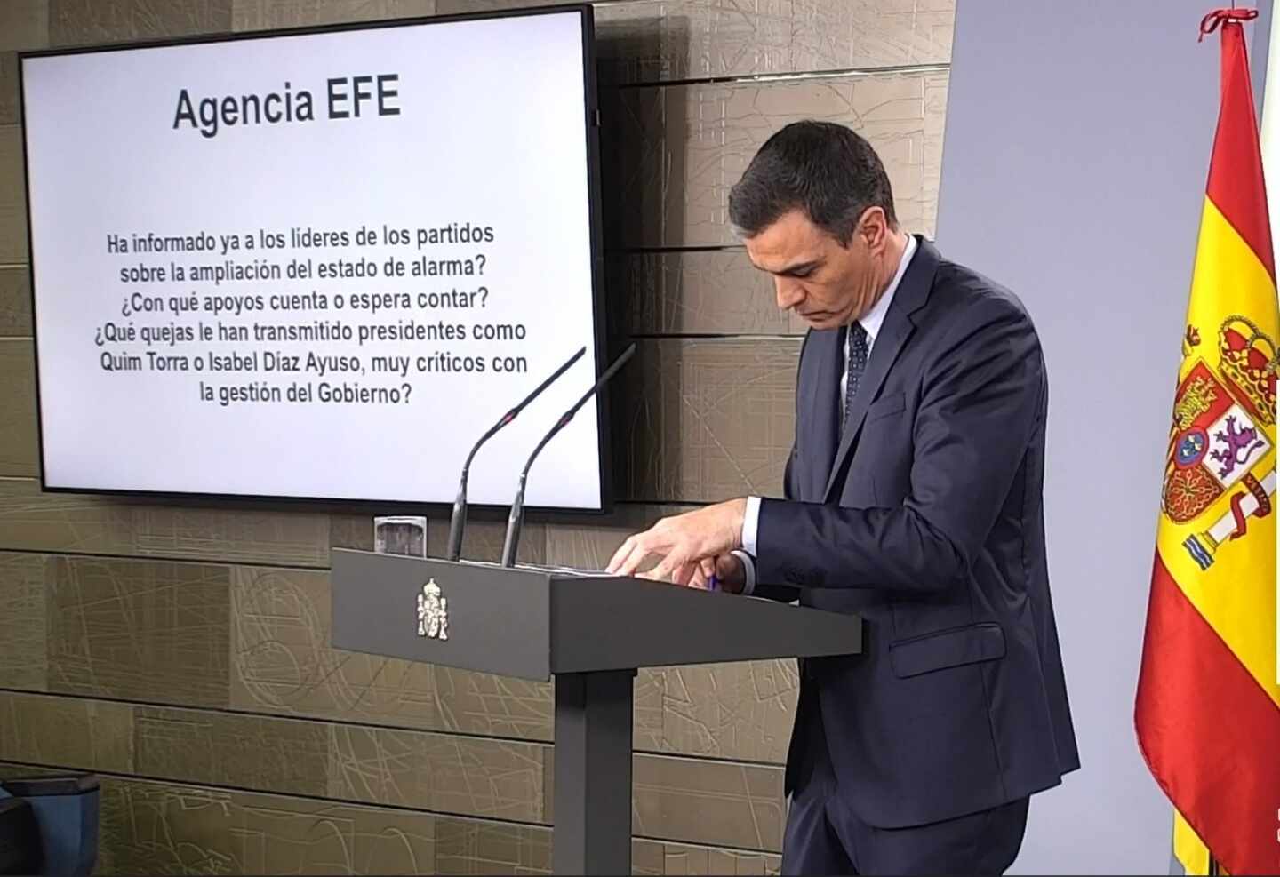 Criticar a Sánchez engorda al virus