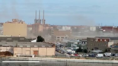 Un muerto, un desaparecido y 20  heridos en la explosión de una planta química en Barcelona