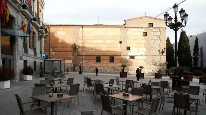 Madrid cerrará las discotecas y parques infantiles y controlará las terrazas de los bares