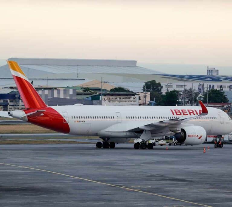 La Guardia Civil denuncia a Iberia y Air Europa por incumplir el distanciamiento en sus aviones