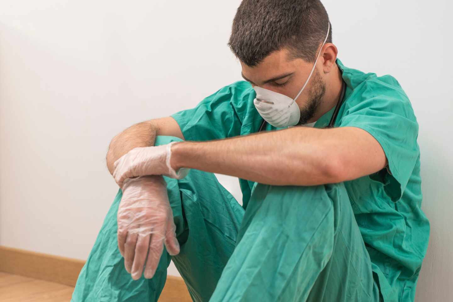 La Fundación ”la Caixa” ofrece asistencia psicológica para personal sanitario