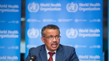 La OMS pide a los países que vacunen "lo más rápido posible" del coronavirus