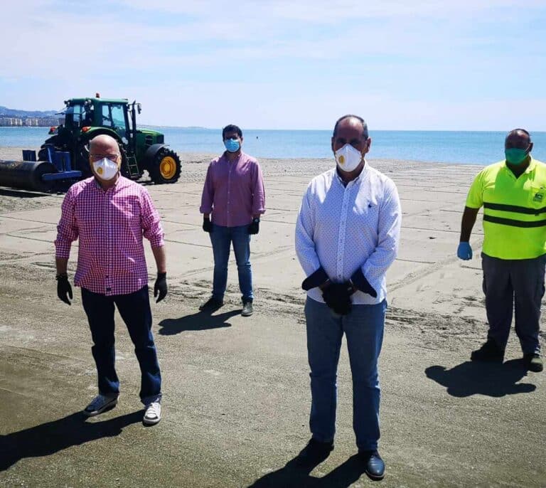 Cuadrículas en la playa: la solución de Vélez-Málaga para el veraneo