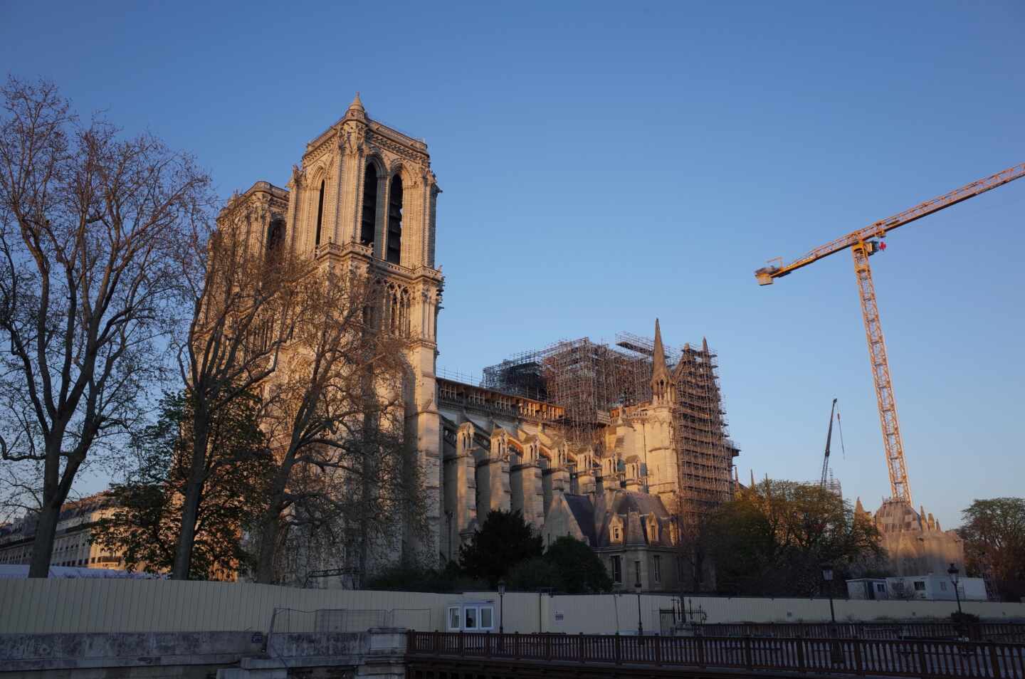 La campana de Notre Dame vuelve a sonar en el aniversario del incendio que arrasó la catedral