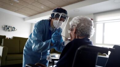 31 temporeros dan positivo en Lleida y agrandan la tesis del brote compartido con Aragón