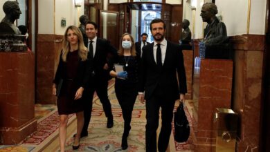 Casado descarta la moción de censura: "No se quita al cirujano en medio de la operación"