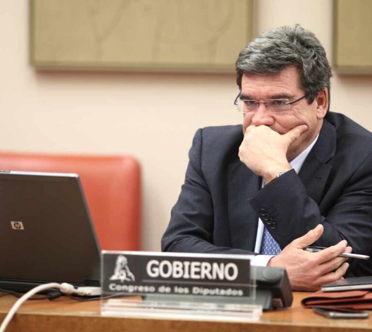El Gobierno propone que los autónomos paguen entre 90 y 1.220 euros según lo que ingresen