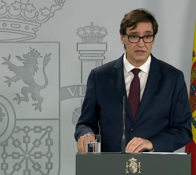 El Gobierno avisa a las empresas de que deben pedir permiso para hacer test a sus plantillas