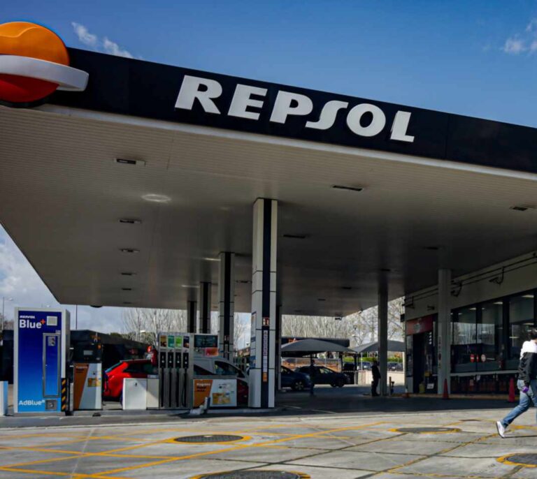 Repsol y Naturgy colocan 2.500 millones en bonos en plena crisis del coronavirus