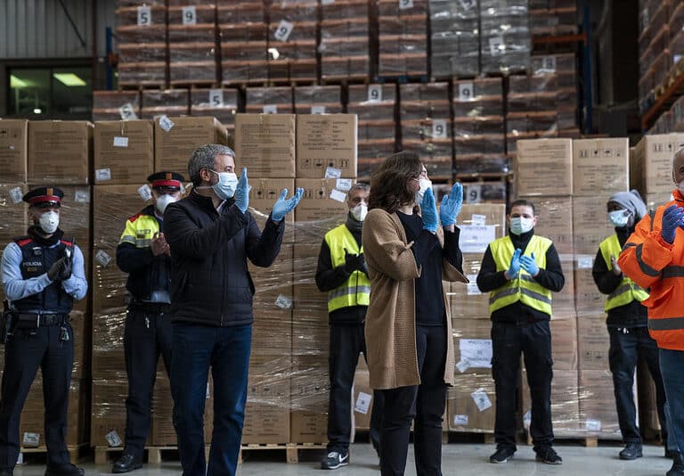 La gestión del coronavirus refuerza a Colau, a la que solo critica el 15% de los barceloneses