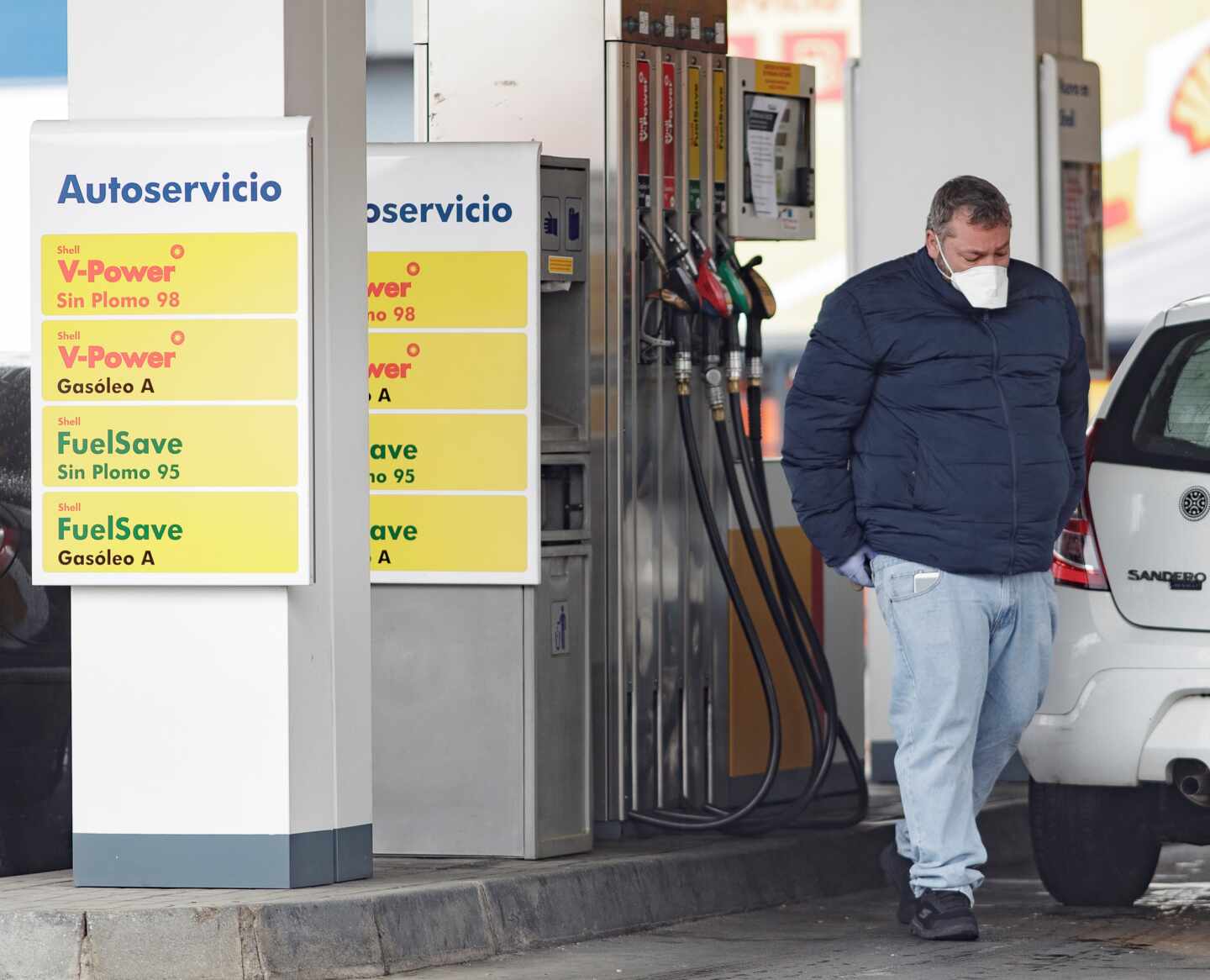 El Gobierno permitirá el cierre temporal de la mitad de las gasolineras