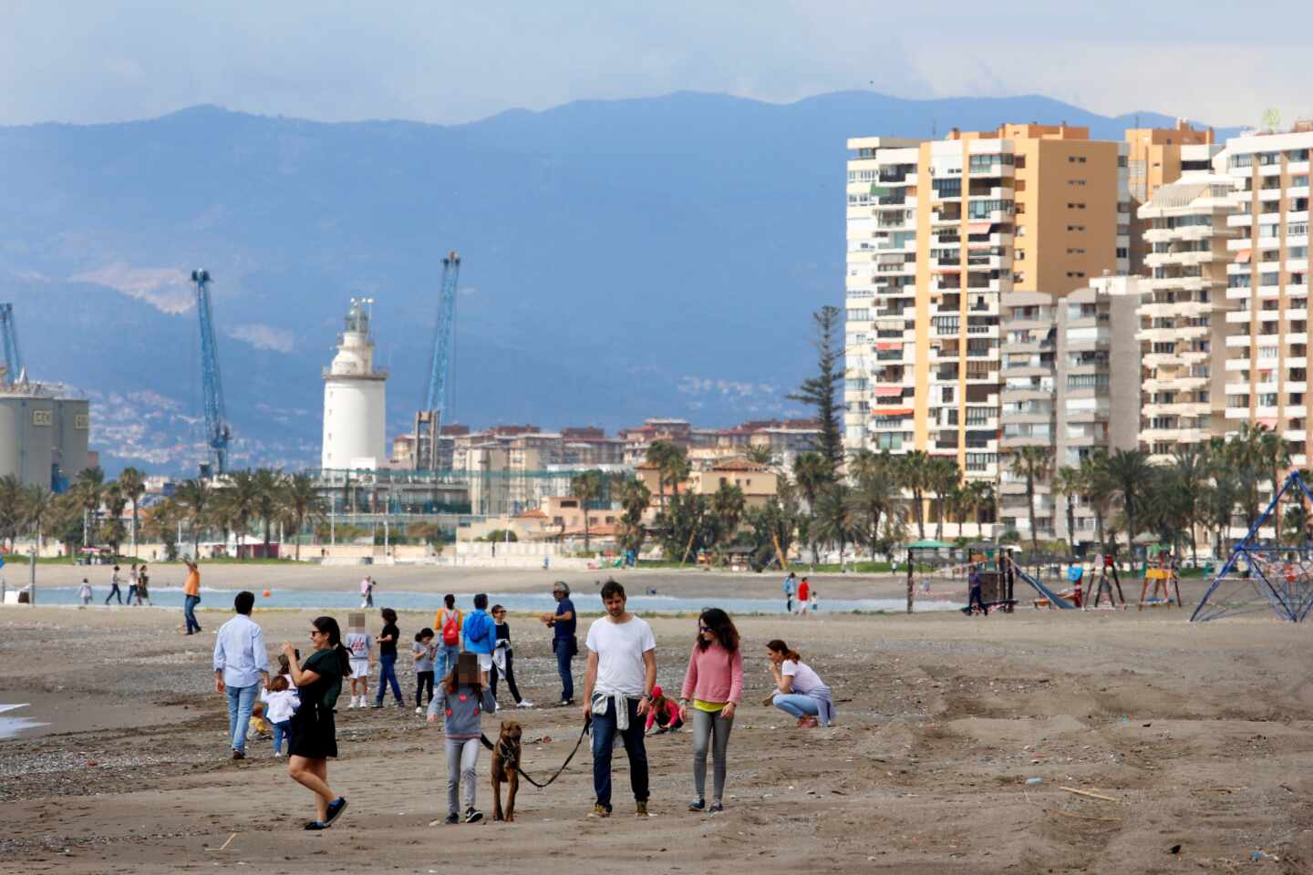 Ascienden a más de 80 los positivos en el brote del centro de acogida de Málaga