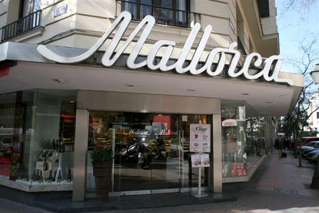 Pastelería Mallorca vuelve a abrir ocho tiendas de Madrid